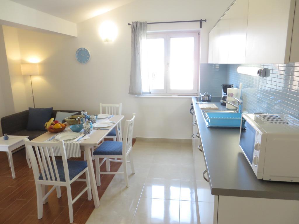 Filipovic Apartments With Pool Biograd Na Moru Exterior photo